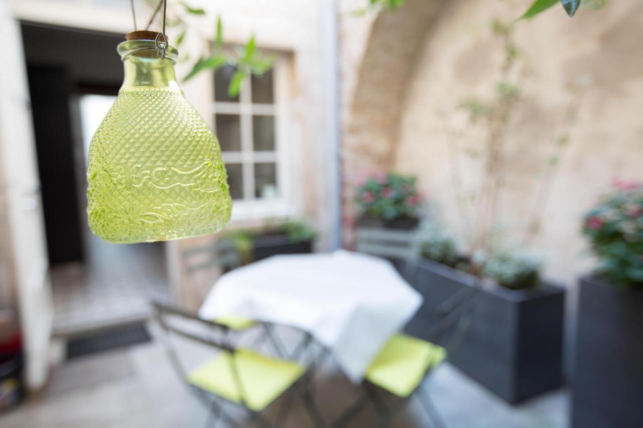 L'Aubertine - Appartement Hypercentre Avec Terrasse Бон Екстериор снимка