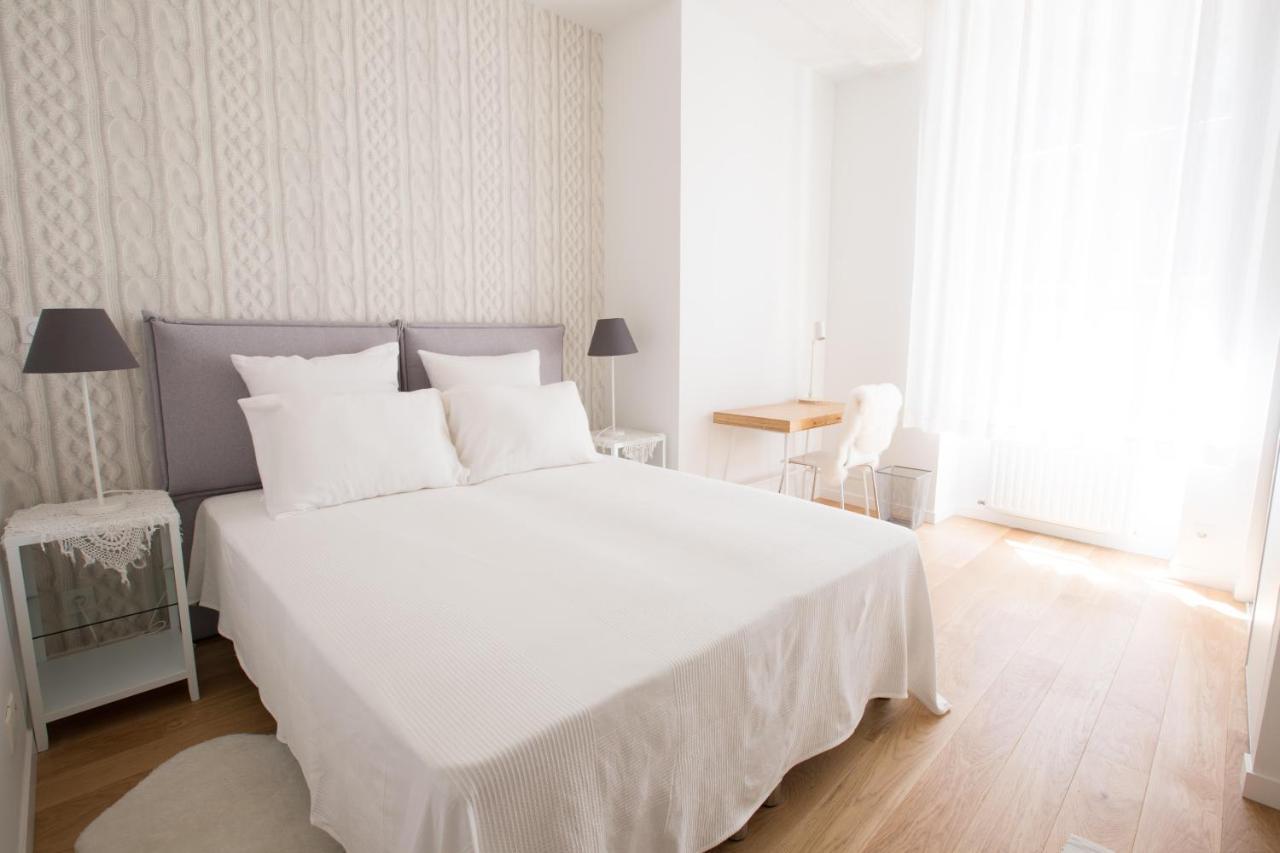 L'Aubertine - Appartement Hypercentre Avec Terrasse Бон Екстериор снимка